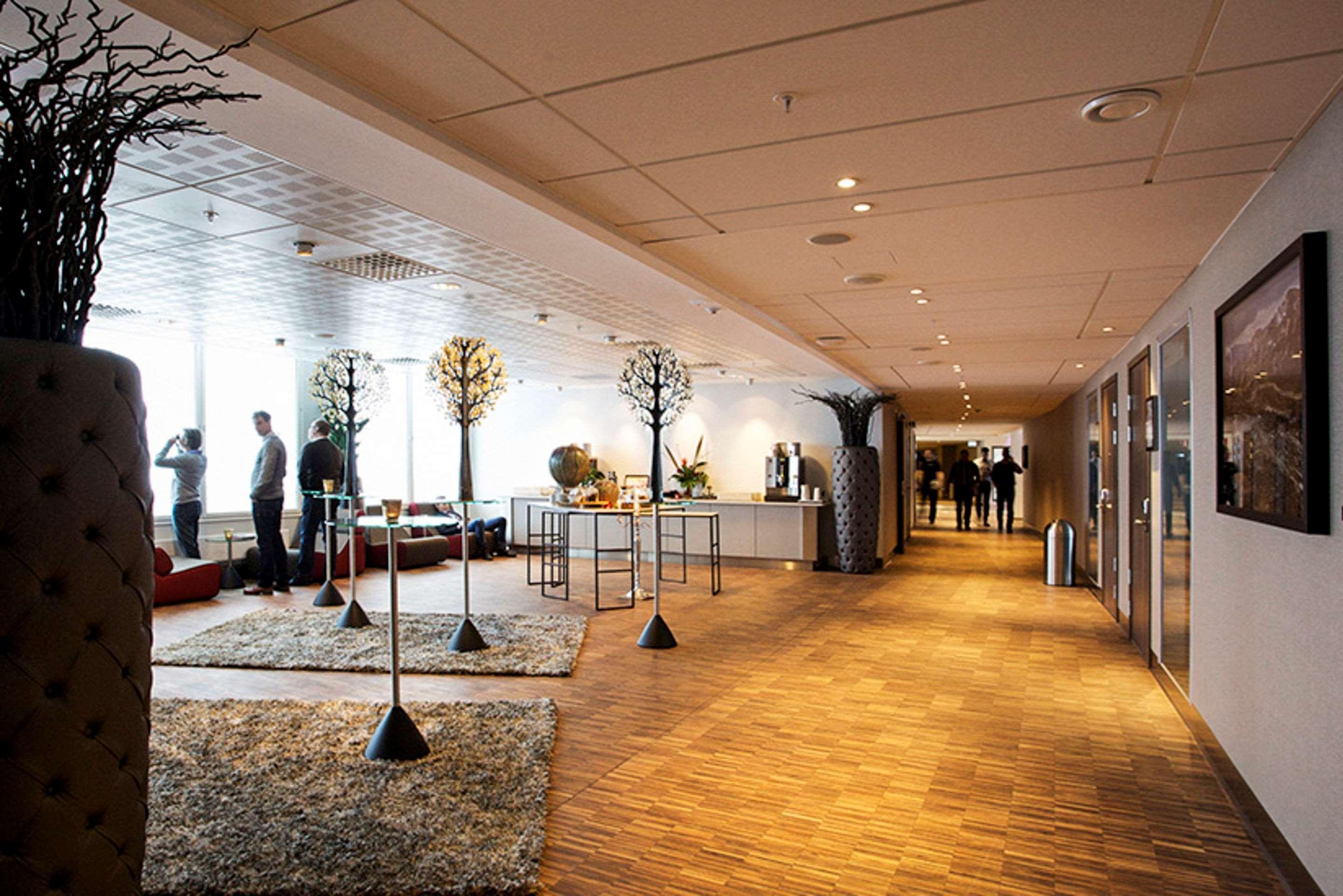 Clarion Hotel Arlanda Airport Terminal Exterior photo