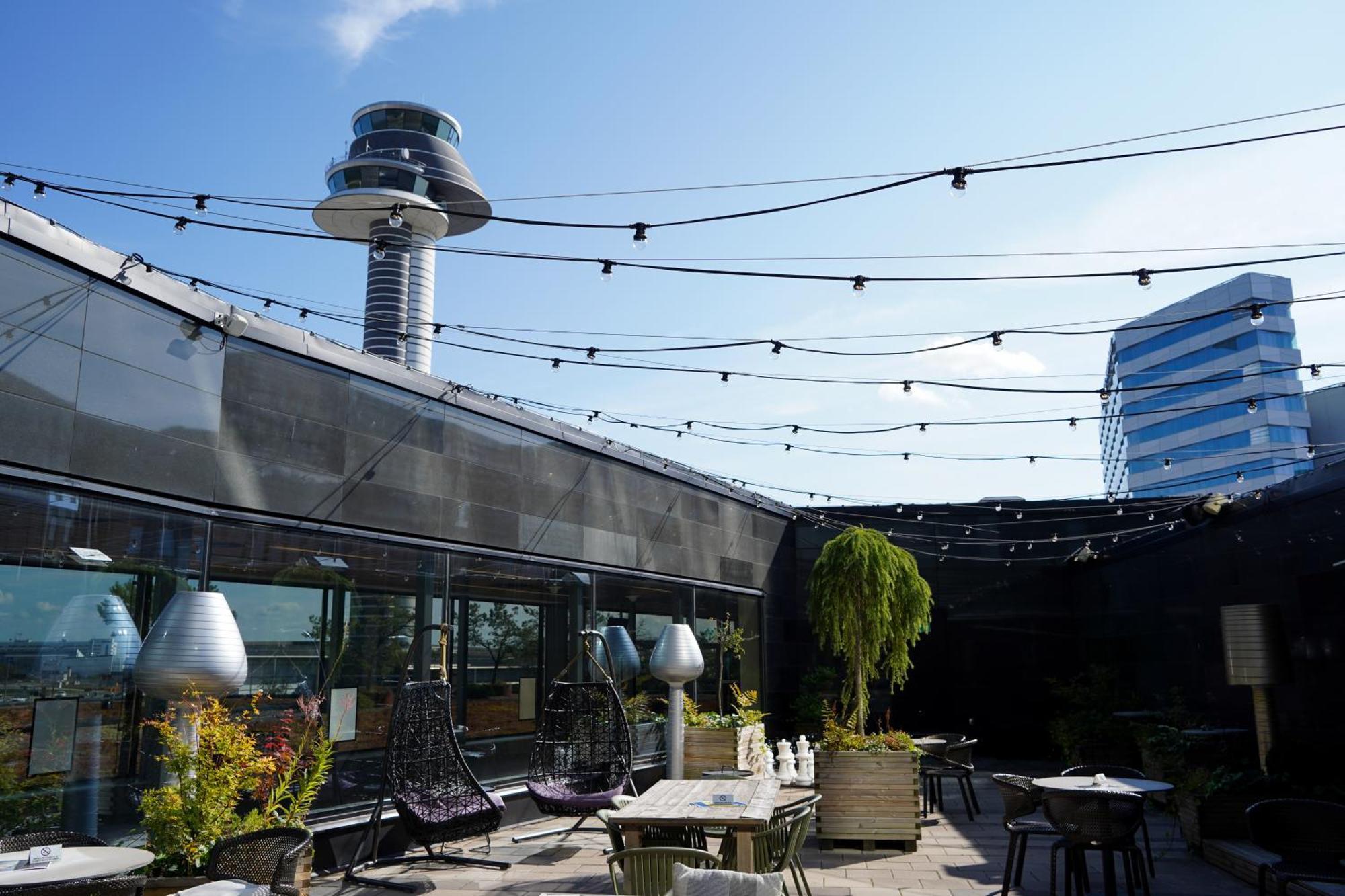 Clarion Hotel Arlanda Airport Terminal Exterior photo